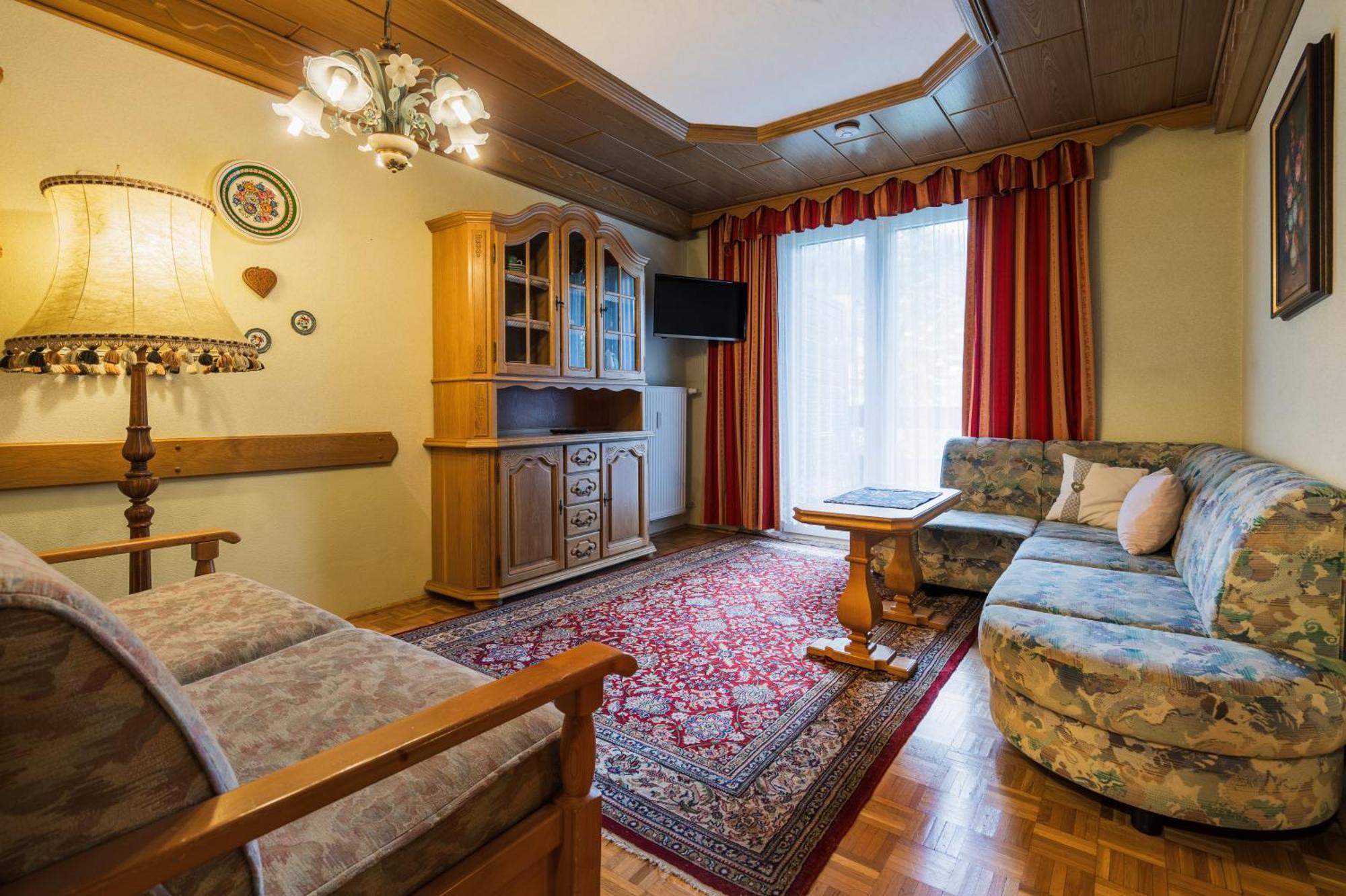 Appartementanlage Thermenblick In & Out